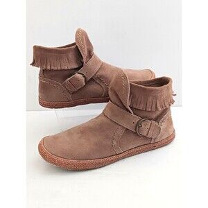 UGG Amely Tan Suede Moccasin Bootie Flat Heel Buckle Strap Fringe Cuff US 7